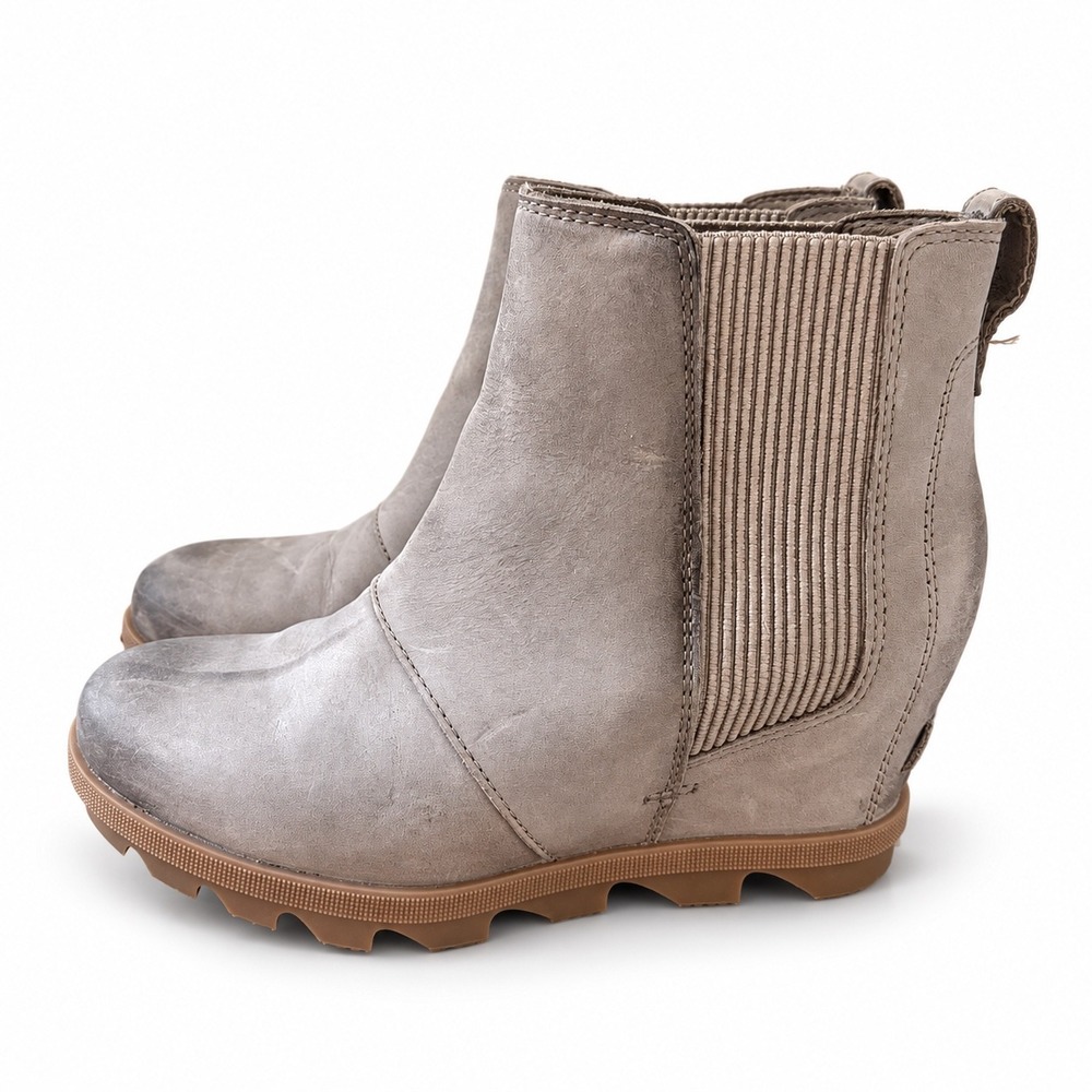 Sorel Joan of Arctic Wedge II Chelsea Boots Women's 7.5 Taupe Leather